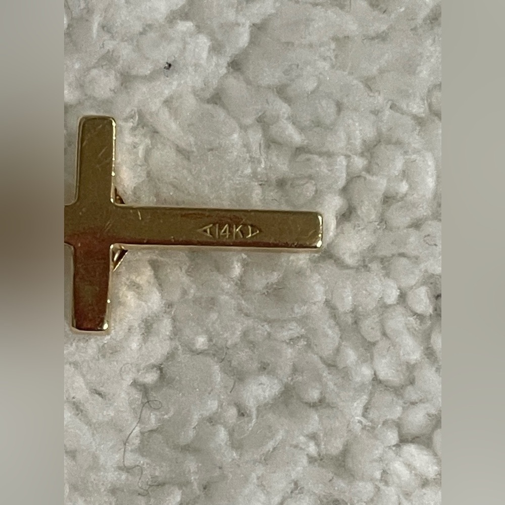 Gold Crucifix Pendant Necklace - Women Jewelry - Picture 4 of 6